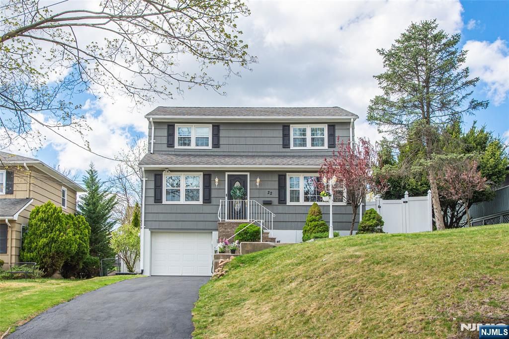 Photo of 22 Elmwood Road, Verona, NJ 07044 (MLS # 26013875)