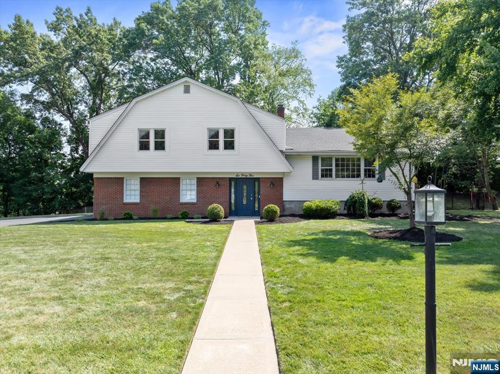 645 Debchar Court