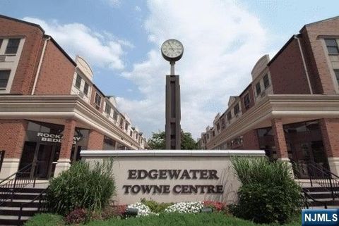 Photo of 905 River Rd #202, Edgewater, NJ 07020 (MLS # 25039634)