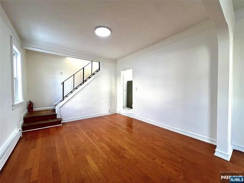 Photo of 201 Lodi St, Hackensack, NJ 07601 (MLS # 25040515)