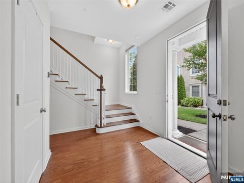 27 Roosevelt Drive Wood Ridge NJ 07075