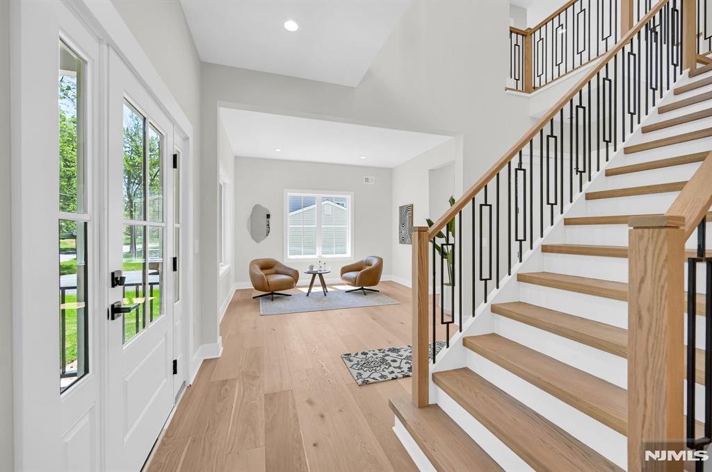 17 Arlington Drive