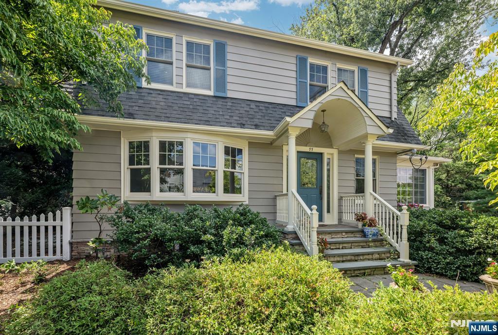 77 Lake Avenue