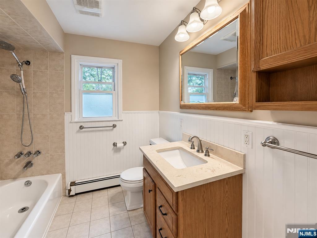 84 Colgate Avenue 2
