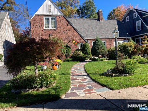 Photo of 246 Euclid Avenue, Hackensack, NJ 07601 (MLS # 26040446)