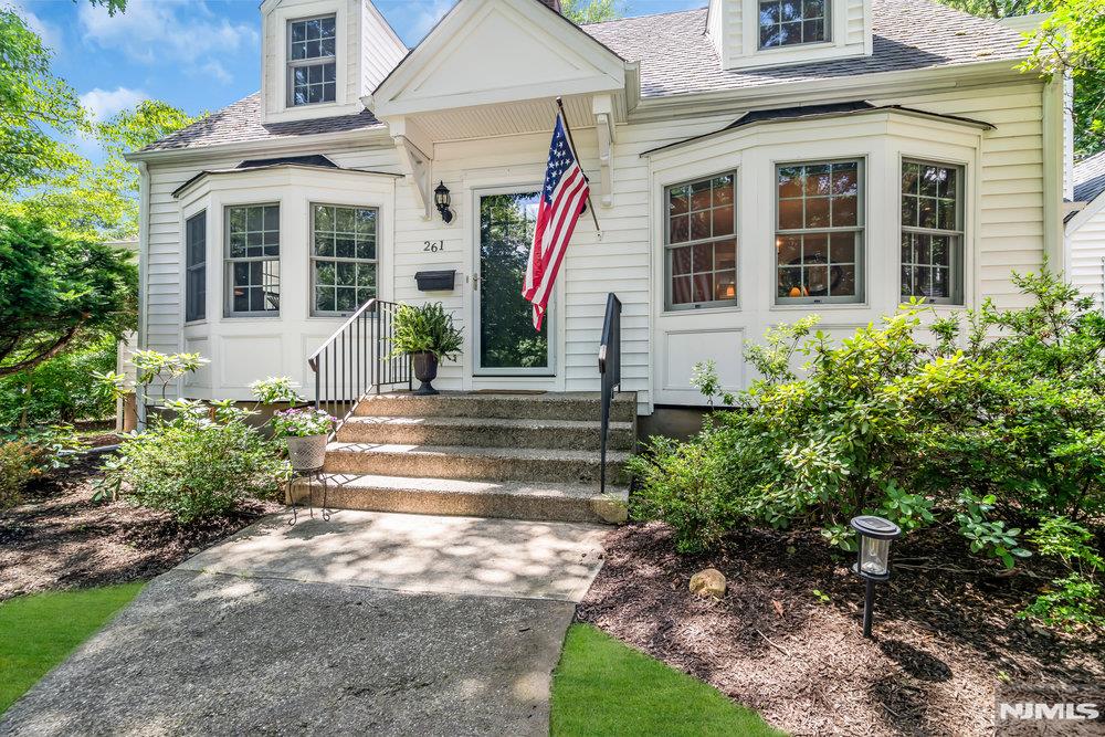 261 N Franklin Turnpike