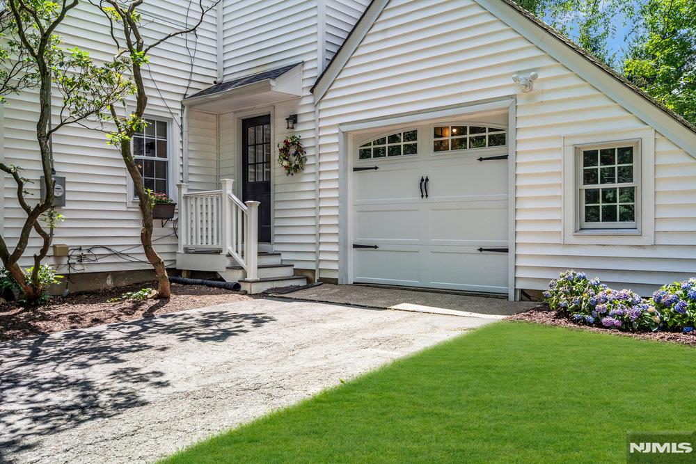 261 N Franklin Turnpike