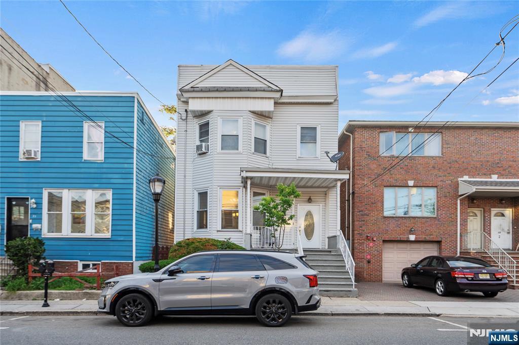 73 Anderson Avenue