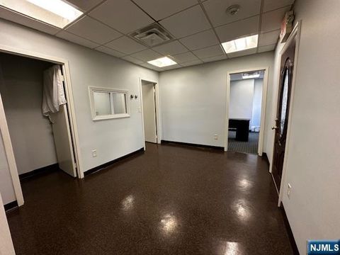 Photo of 77 Prospect Avenue #1K, Hackensack, NJ 07601 (MLS # 26016203)