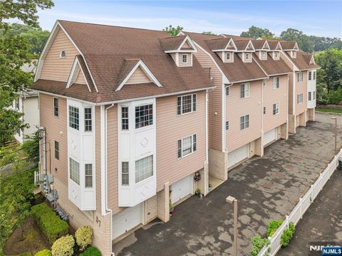 87 Centre Street 2 Nutley NJ 07110