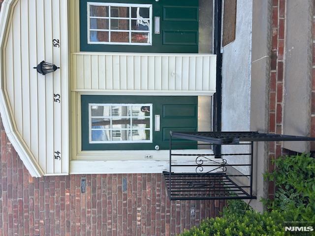 Caldwell, New Jersey 07006, United States, 1 Bedroom Bedrooms, ,1 BathroomBathrooms,Residential,Pending,155707