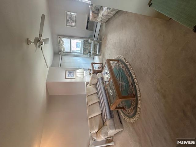 Caldwell, New Jersey 07006, United States, 1 Bedroom Bedrooms, ,1 BathroomBathrooms,Residential,Pending,155707