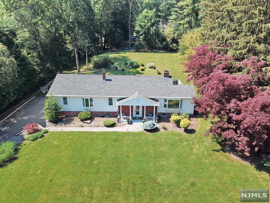 DESIRABLE LOCATION ON A QUIET STREET. UPDATED HOME READY TO MOVE IN OR EXPAND TO OPTIMIZE THE MAIN LIVING AREA. THE OPEN LIVING ROOM, DINING ROOM, KITCHEN AND LARGE DECK IS A BRIGHT SPACE IDEAL FOR ENTERTAINING. THREE BEDROOMS AND MASTER ENSUITE COMPLETE THE MAIN FLOOR. REFINISHED HW FLOORING AND NEW LIGHT FIXTURES THROUGHOUT.THE LOWER LEVEL BOASTS POSSIBLE 5TH BEDROOM OR WORKOUT SPACE, OFFICE, FAMILY ROOM W/ WALKOUT, FULL BATH, STORAGE AND LAUNDRY ROOM LEADING TO THE SPACIOUS 3 CAR GARAGE. BEAUTIFULLY LANDSCAPED WITH BUILT IN SOCCER AREA, NEW APPLIANCES, NEW SEPTIC, NEW WATER SOFTENER, NEWER FURNACE, FRESHLY PAINTED OUTSIDE. LOW TAXES. BLUE RIBBON AWARD WINNING SCHOOLS. CONVENIENTLY LOCATED NEAR SHOPPING, GROCERY STORES, PLACES OF WORSHIP, AND HIGHWAYS. THIS HOME WONT LAST.