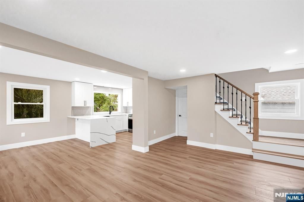 Photo of 605 Beverly Road, Teaneck, NJ 07666 (MLS # 25038617)