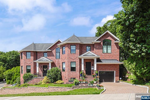 Photo of 419 Stillwell AVE #B, Fort Lee, NJ 07024 (MLS # 26027409)