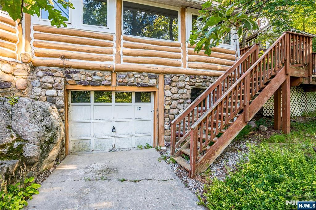 17 Pheasant Lane