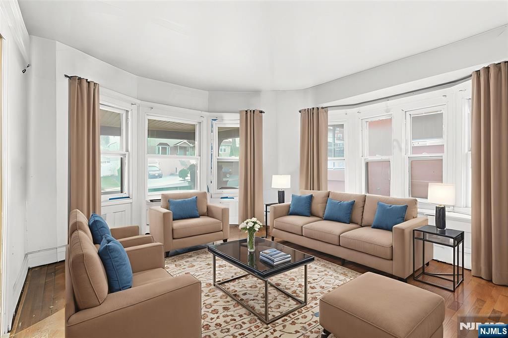 Photo of 277 Meeker Avenue, Newark, NJ 07112 (MLS # 25042829)