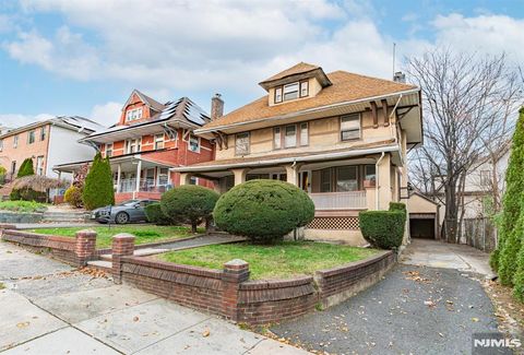 Photo of 277 Meeker Avenue, Newark, NJ 07112 (MLS # 25042829)