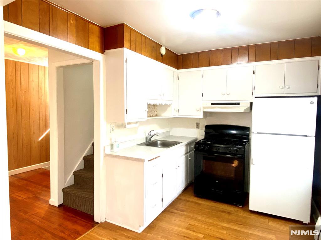 264 4th Street