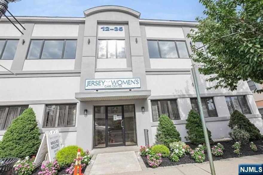 Beautiful spacious new construction apartment. This apartment features 2 bedrooms with 1.5 baths it offers an oversized living room and dining room with a spectacular kitchen ideal for entertaining. This apartment offers high quality contemporary finishes and washer and dryer in unit. Conveniently located to NJ Transit bus stop, close to Route 208, Garden State Parkway, Routes 80, 4, 17. 1 mile from Radburn NJ Transit train station. Call me today!!!