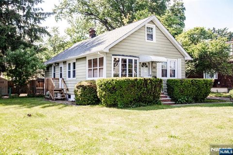 Photo of 326 William Street, New Milford, NJ 07646 (MLS # 26024944)
