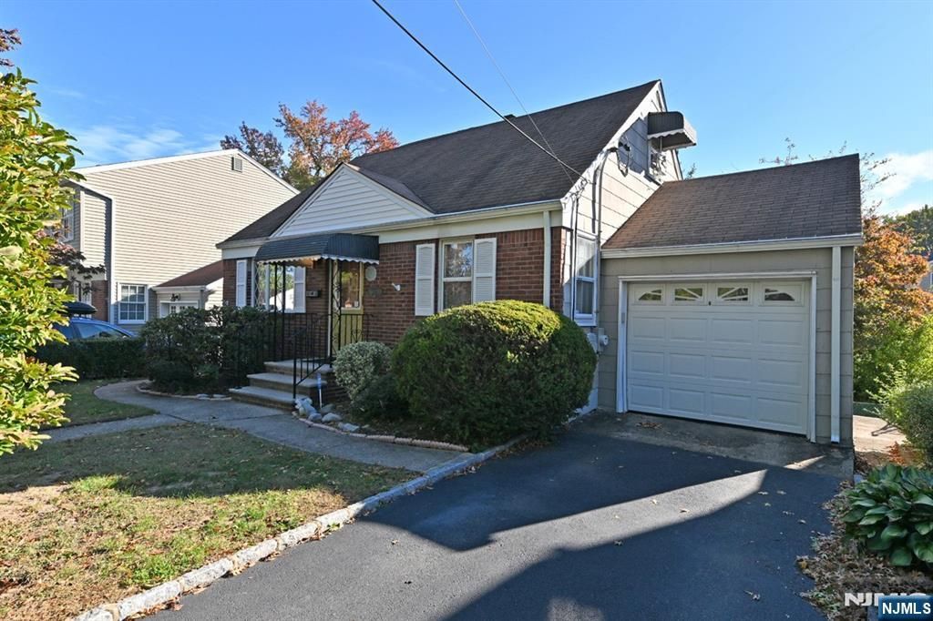 Photo of 642 Spring Valley Road, Maywood, NJ 07607 (MLS # 25034161)