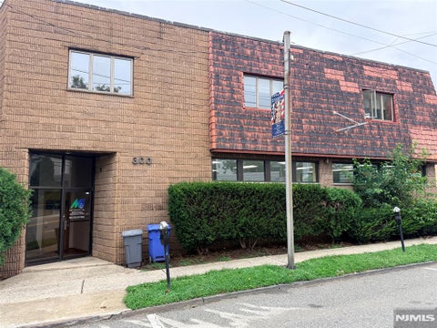 Photo of 300 Park Avenue #3, Rutherford, NJ 07070 (MLS # 26034602)