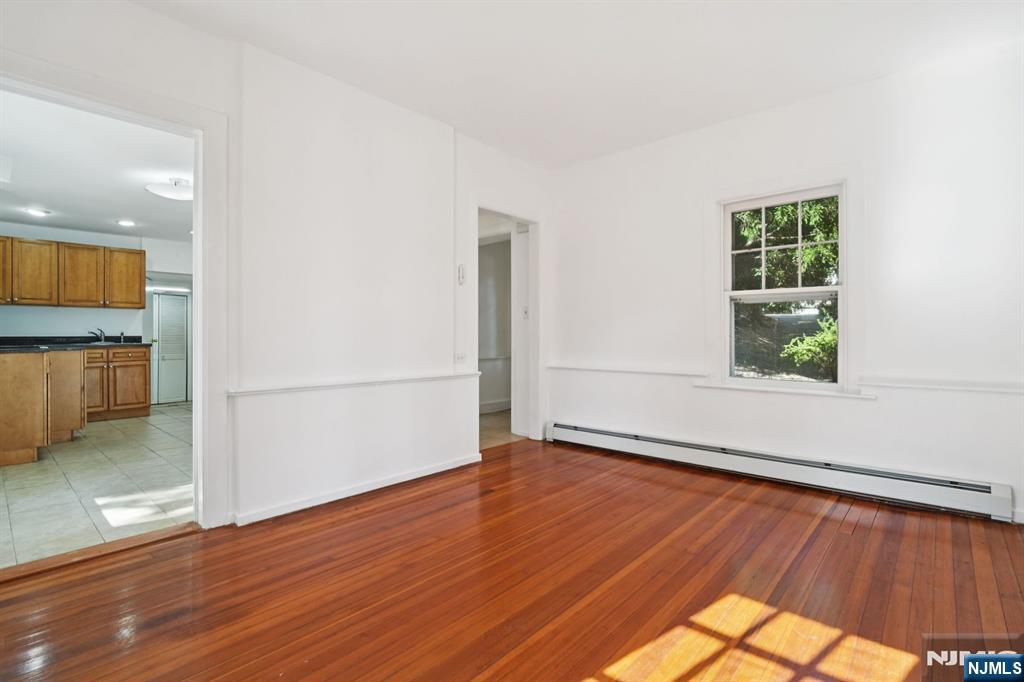25 Prospect Avenue COTTAGE