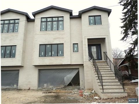 338 Glen Avenue B Palisades Park NJ 07650