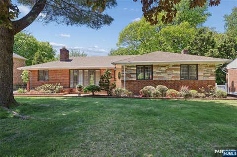 Photo of 12 Beverly Road, Englewood Cliffs, NJ 07632 (MLS # 26028316)