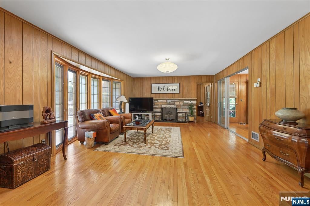 12 Beverly Road