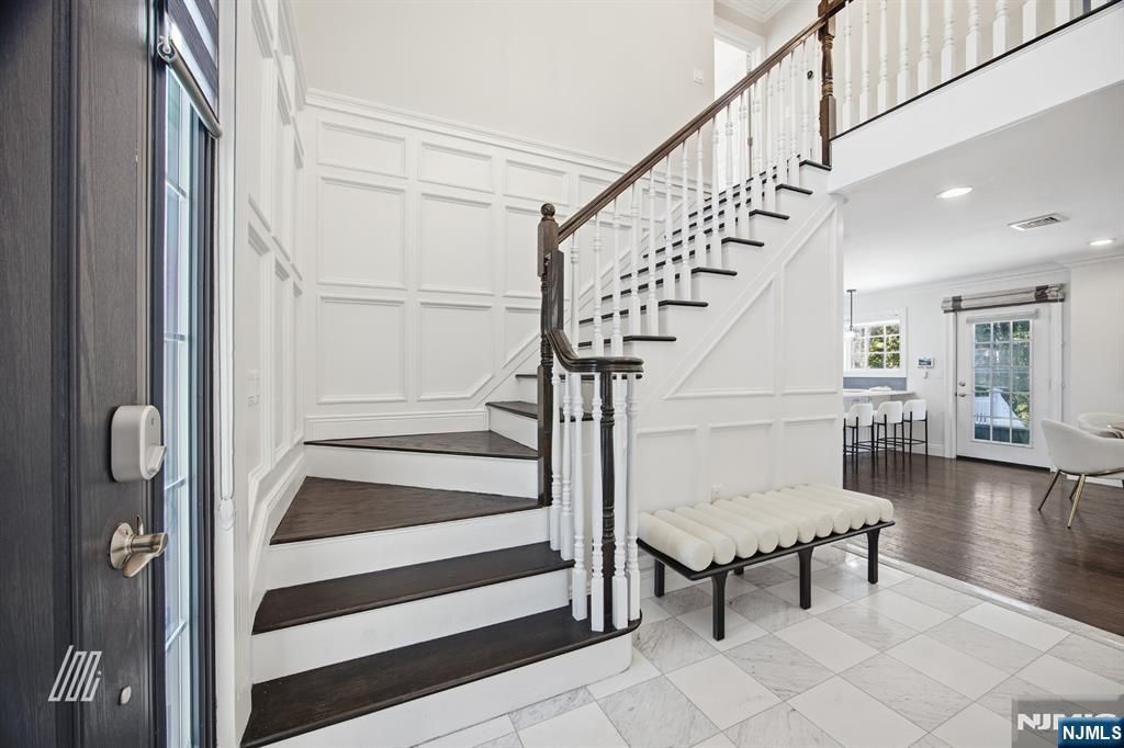 Photo of 39 Drury Lane, Demarest, NJ 07627 (MLS # 26003786)