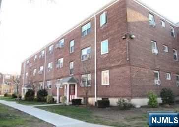 Rental Property at 1473 E Terrace 6, Teaneck, New Jersey - Bedrooms: 1 
Bathrooms: 1 
Rooms: 3  - $1,850 MO.