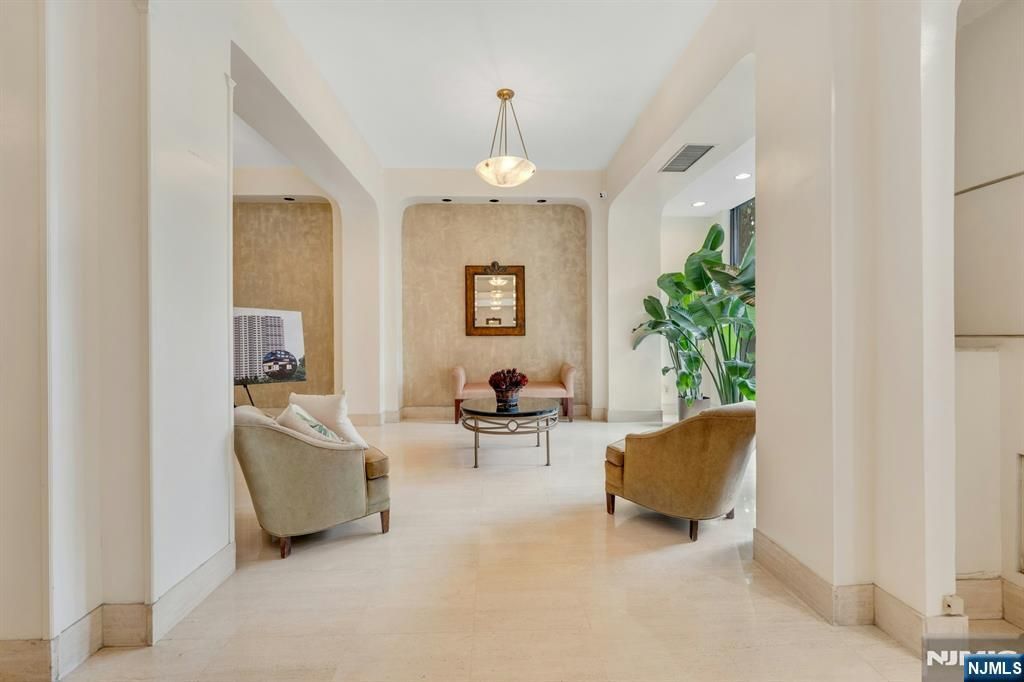 Photo of 555 North Avenue #23S, Fort Lee, NJ 07024 (MLS # 25027007)