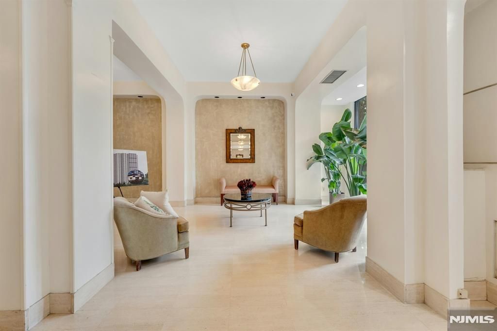 Photo of 555 North Avenue #23S, Fort Lee, NJ 07024 (MLS # 25027007)