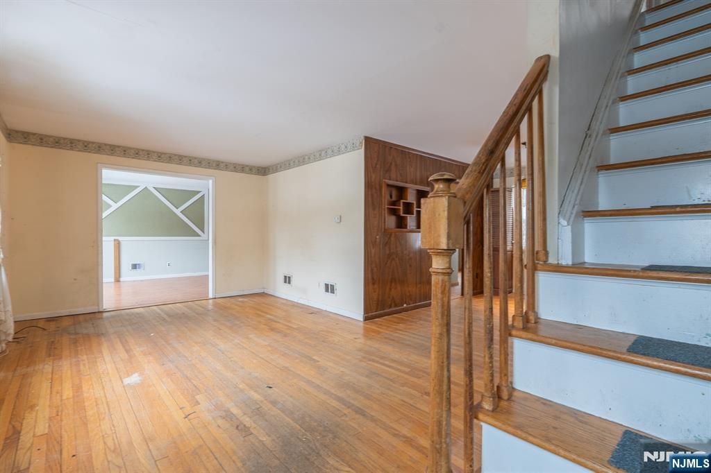 Photo of 88 Lakeshore Drive, Oakland, NJ 07436 (MLS # 26006278)