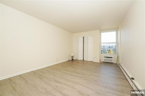 Photo of 1 River Rd #3G, Nutley, NJ 07110 (MLS # 25037518)
