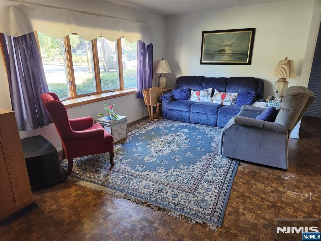 347 Verona Way