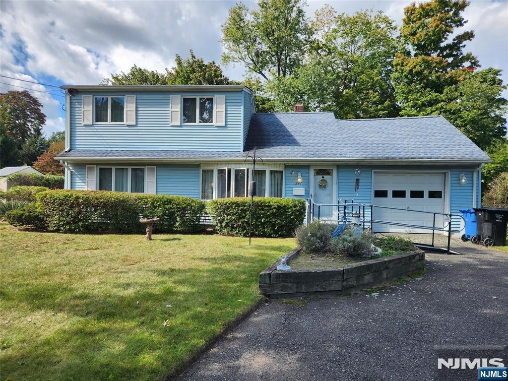 347 Verona Way