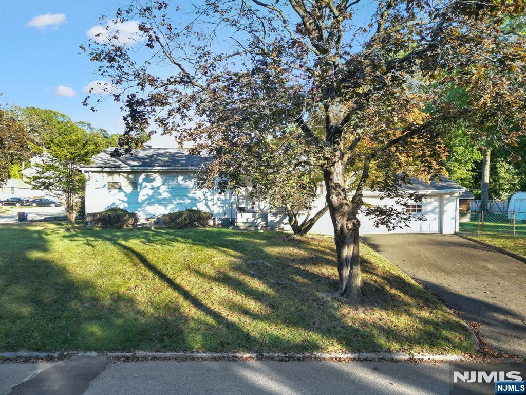 2 Overlook Avenue