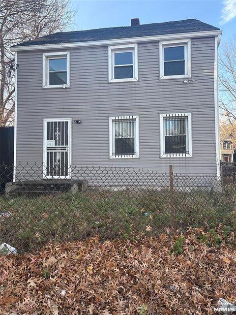 Photo of 172 Main St #5, Paterson, NJ 07522 (MLS # 26009156)