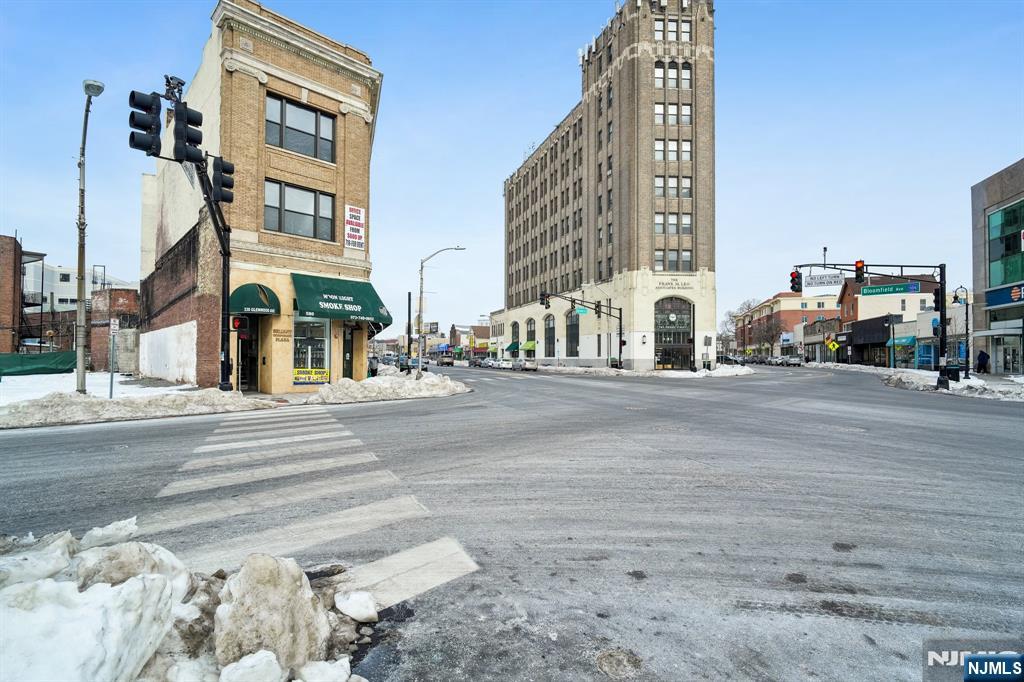 330 Glenwood Avenue 201