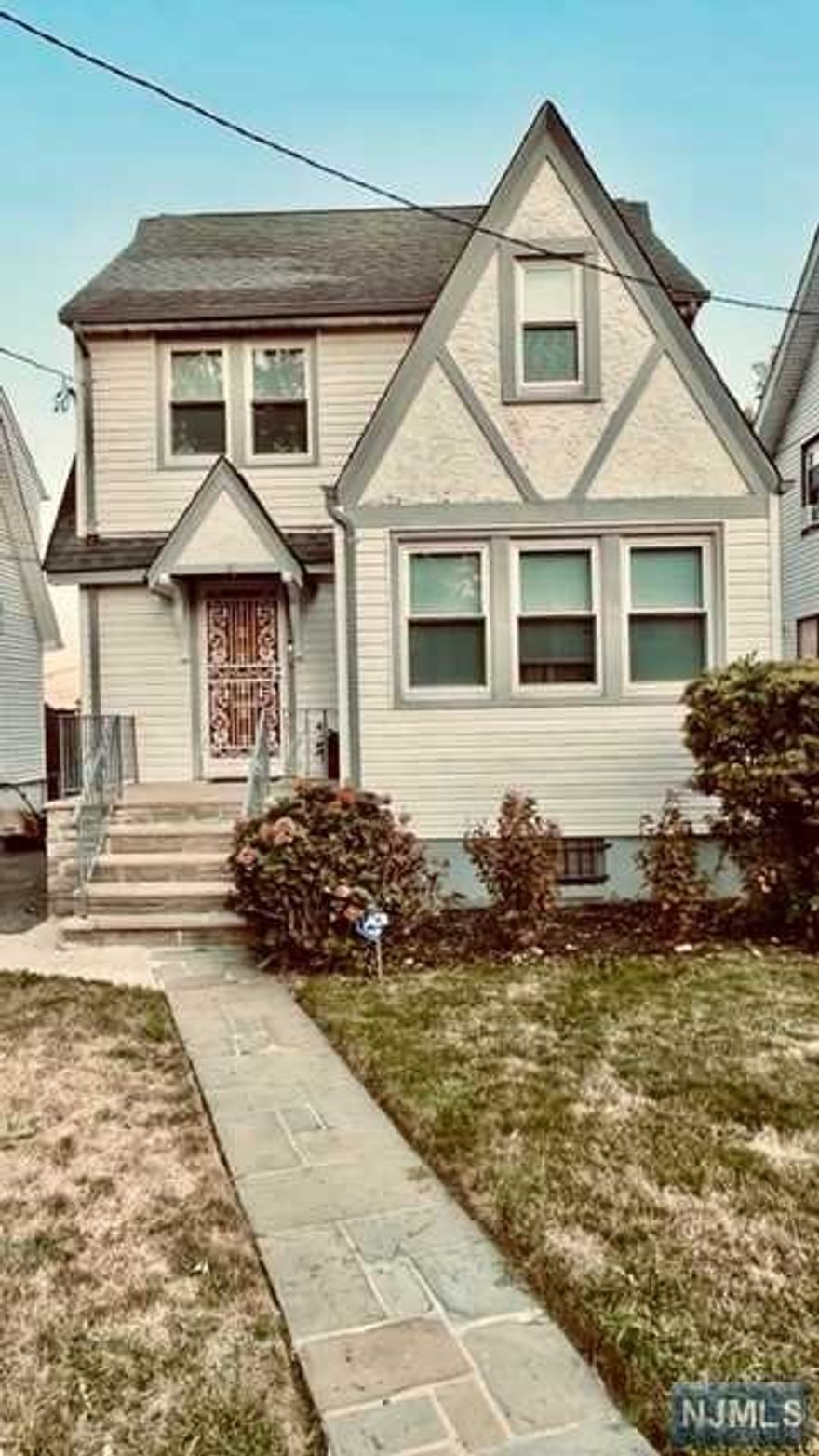 Wonderful One family home next to shopping and major roadways.