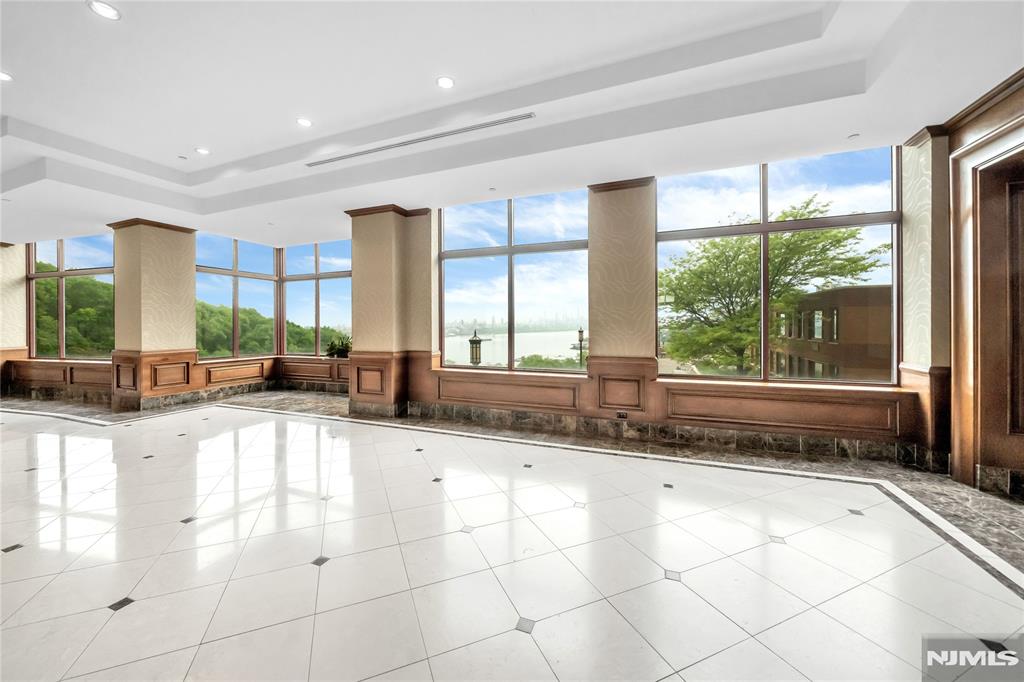 100 Old Palisade Road 1710