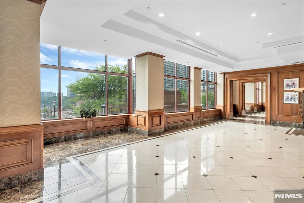 100 Old Palisade Road 1710