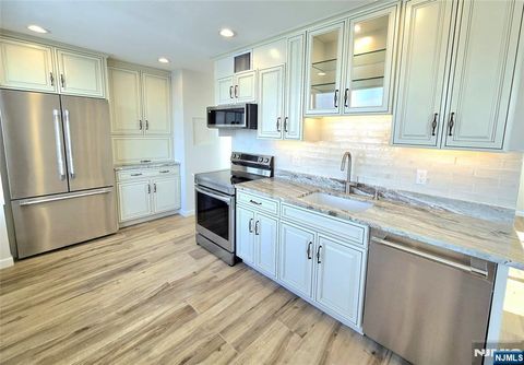 Photo of 151 Prospect Avenue #19A, Hackensack, NJ 07601 (MLS # 26002329)