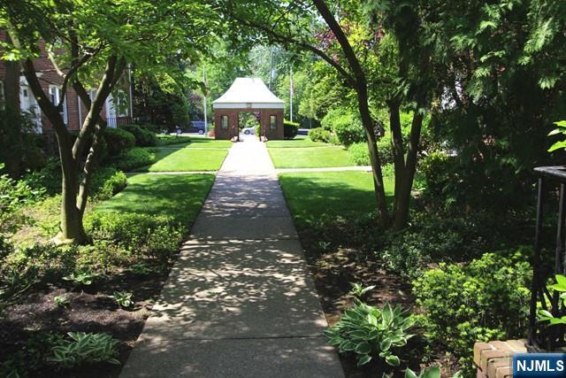 151 Palisade Avenue C2