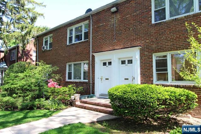 151 Palisade Avenue C2