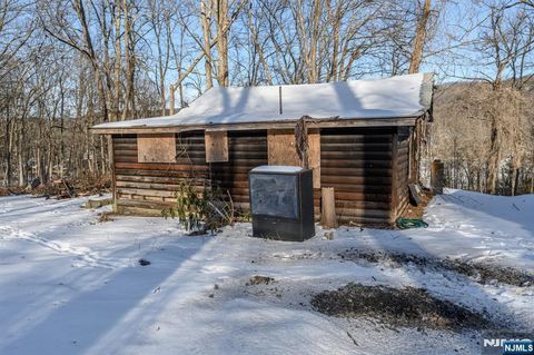 Photo of 10 Flatbush Road, Sussex, NJ 07461 (MLS # 26002955)