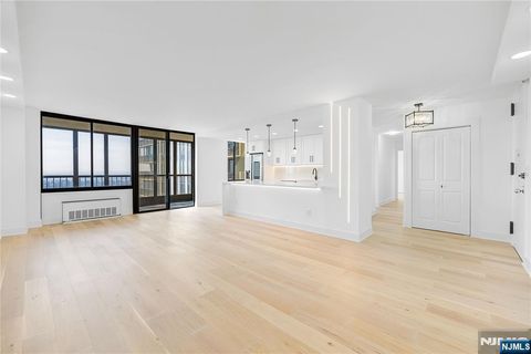 Photo of 200 Winston Dr #2417, Cliffside Park, NJ 07010 (MLS # 26013101)